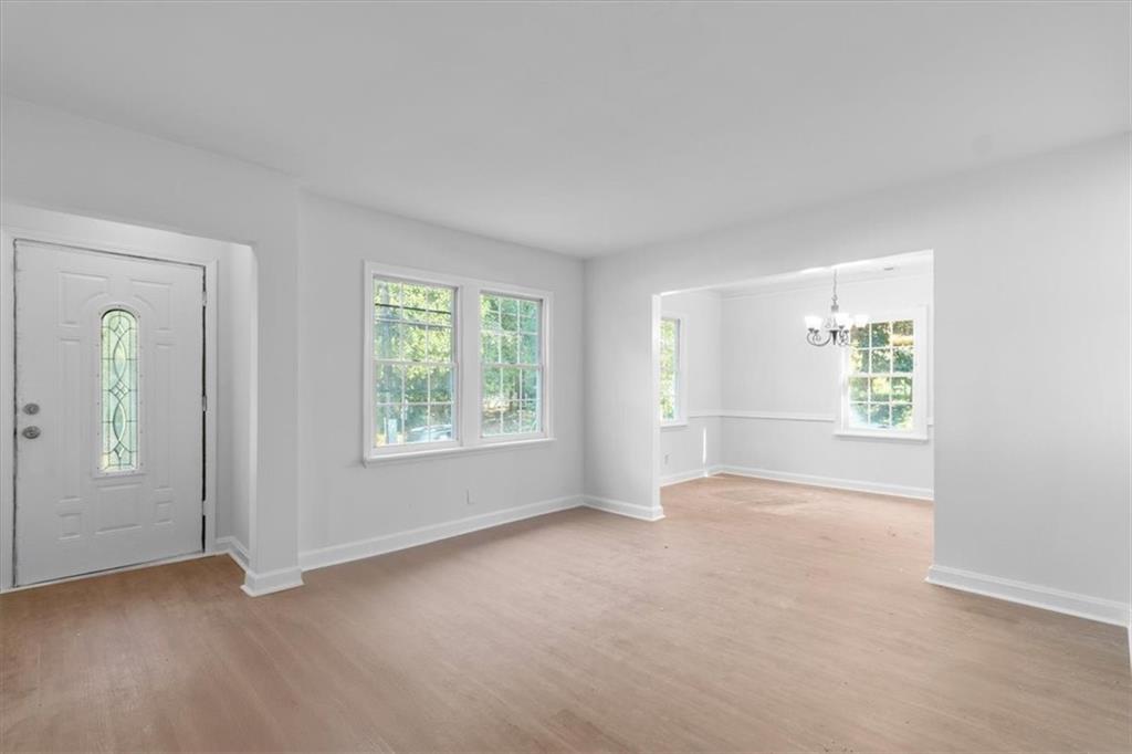 1347 Westmont Road Southwest Atlanta, GA 30311 - Photo 4 of 26