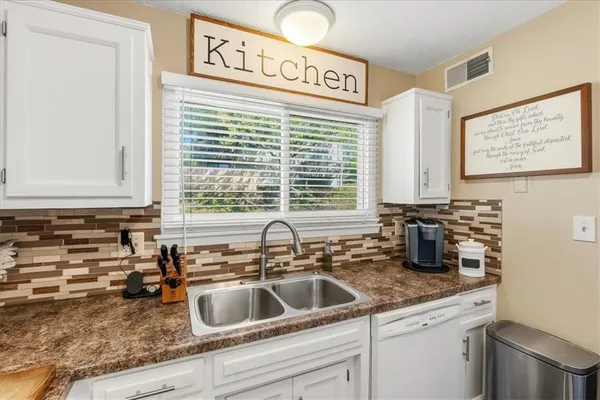 $235,000 | 12650 West 108th Street, Overland Park, KS 66210