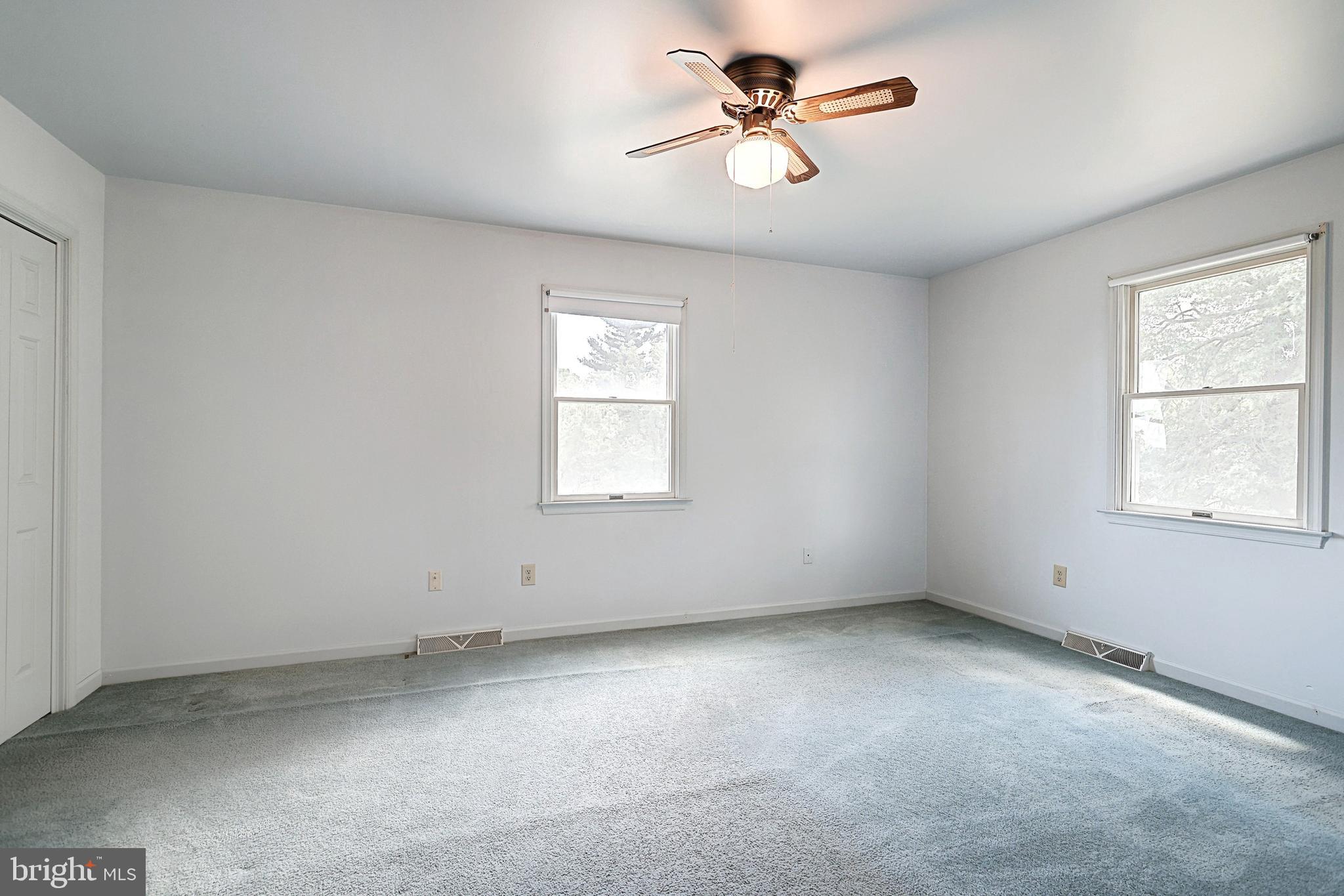 240 Boxwood Road Manchester, PA 17345 - Photo 23 of 34 Gallery Image 23