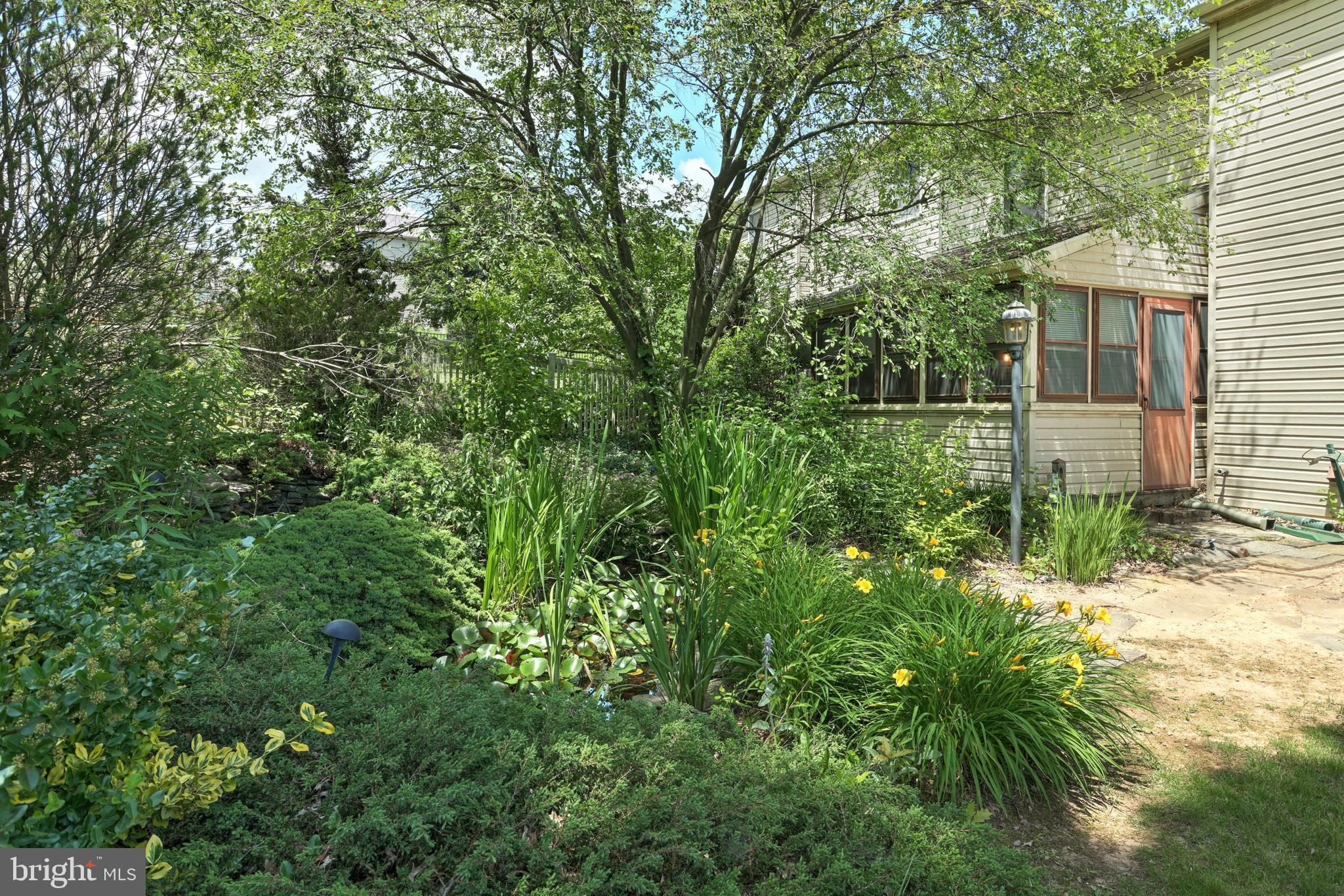 240 Boxwood Road Manchester, PA 17345 - Photo 8 of 34 Gallery Image 8