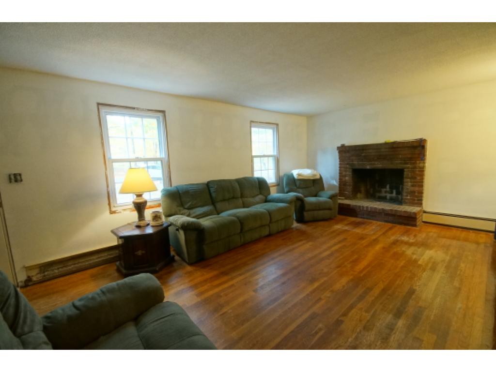3 Cole Road Derry, NH 03038 - Photo 16 of 28
