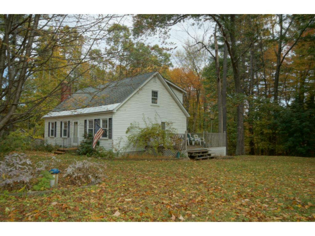 3 Cole Road Derry, NH 03038 - Photo 3 of 28