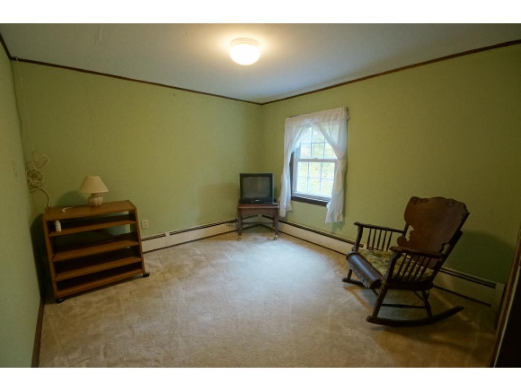 3 Cole Road Derry, NH 03038 - Photo 23 of 28