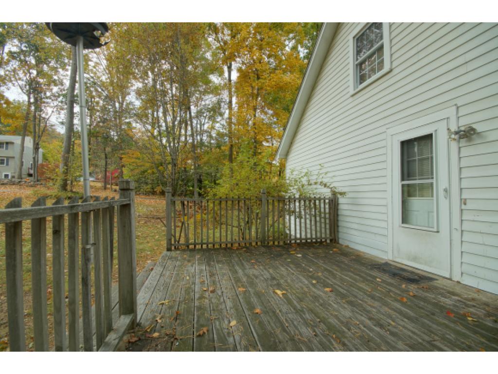 3 Cole Road Derry, NH 03038 - Photo 6 of 28