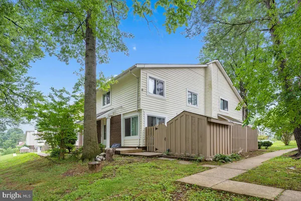 $385,000 | 18621 Turmeric Court, Germantown, MD 20874