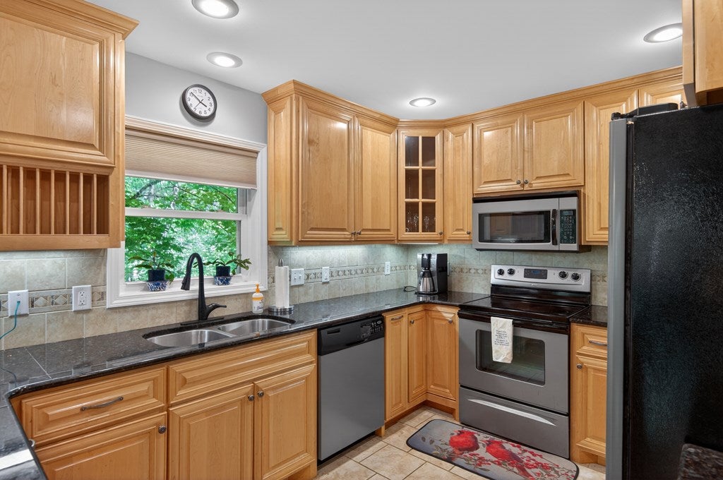 86 Timbercrest Lane Fancy Gap, VA 24328 - Photo 21 of 51 Gallery Image 21