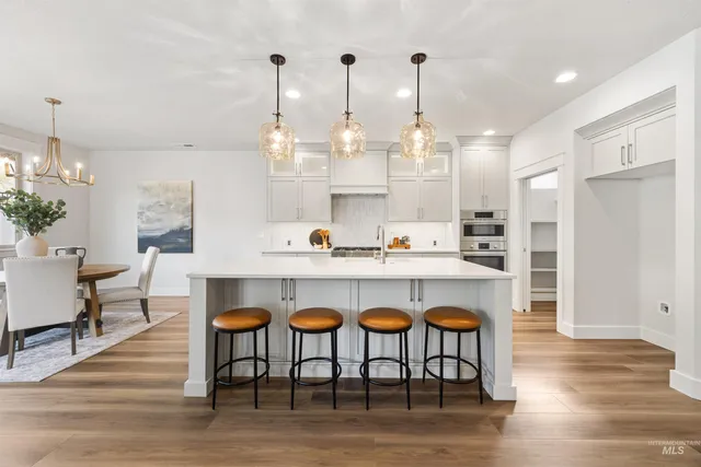 $739,800 | 1106 East Rockhurst Lane, Eagle, ID 83616