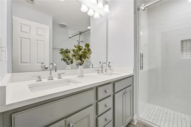 $4,800 | 3655 East Paces Walk, Atlanta, GA 30326