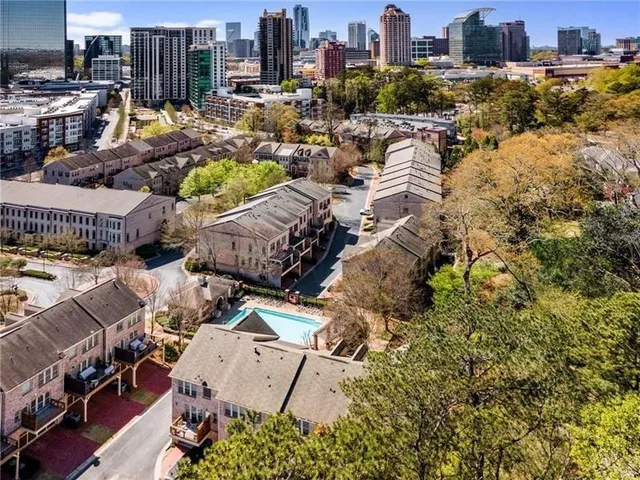$4,800 | 3655 East Paces Walk, Atlanta, GA 30326