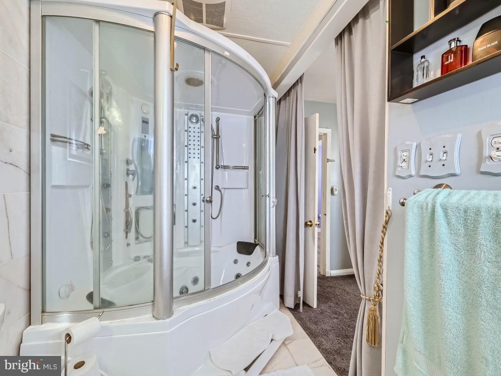 3416 Ripple Road Windsor Mill, MD 21244 - Photo 16 of 28 Masterbath