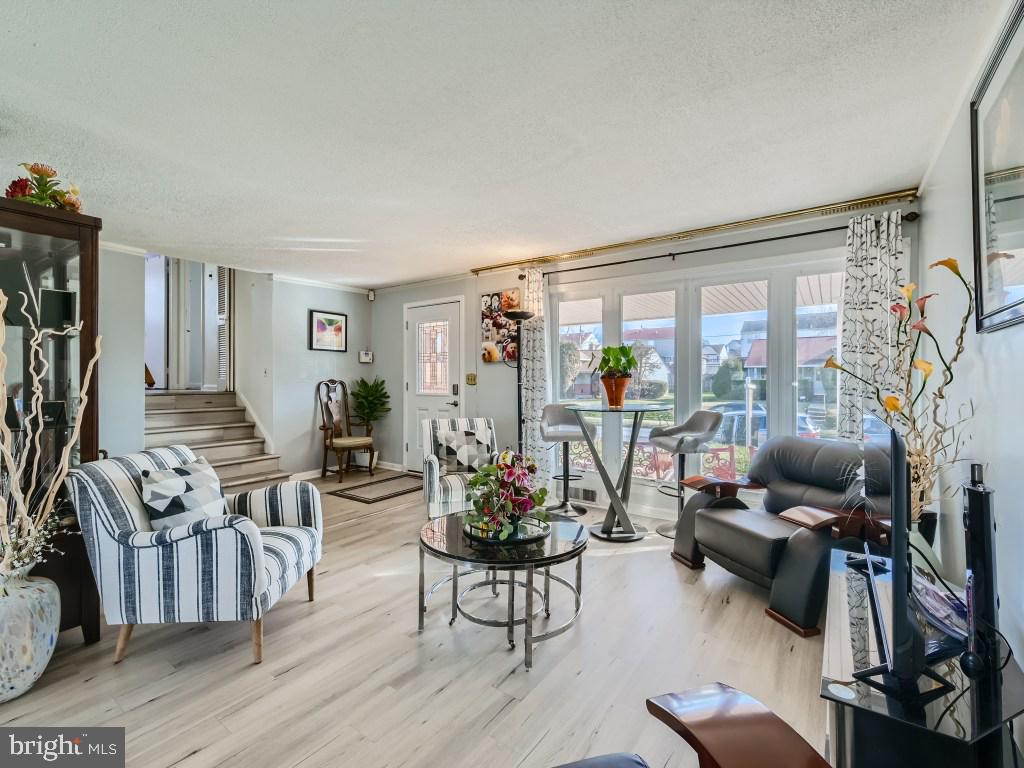 3416 Ripple Road Windsor Mill, MD 21244 - Photo 6 of 28 Living Room