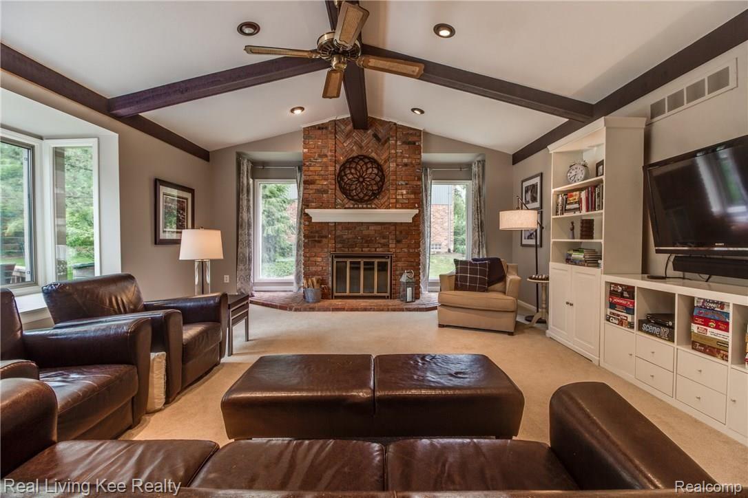 3767 Summit Ridge Drive Rochester, MI 48306 - Photo 19 of 66 16.jpg