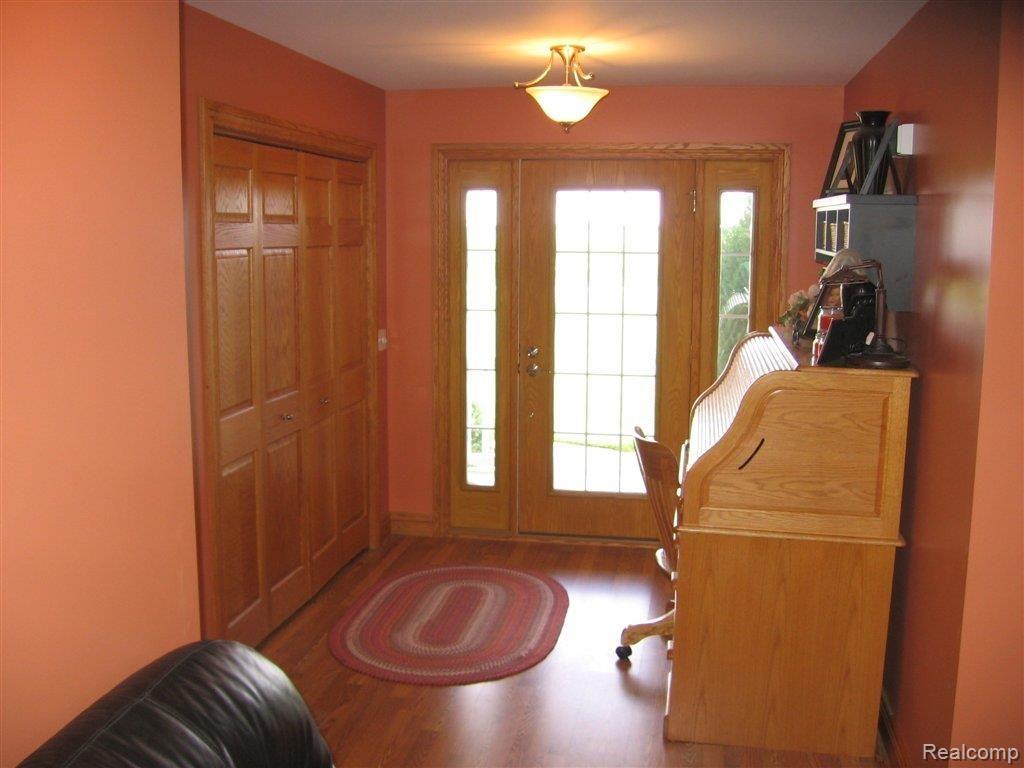 Foyer.jpg