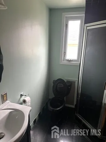 $3,499 | 128 East Colfax Avenue, Roselle Park, NJ 07204