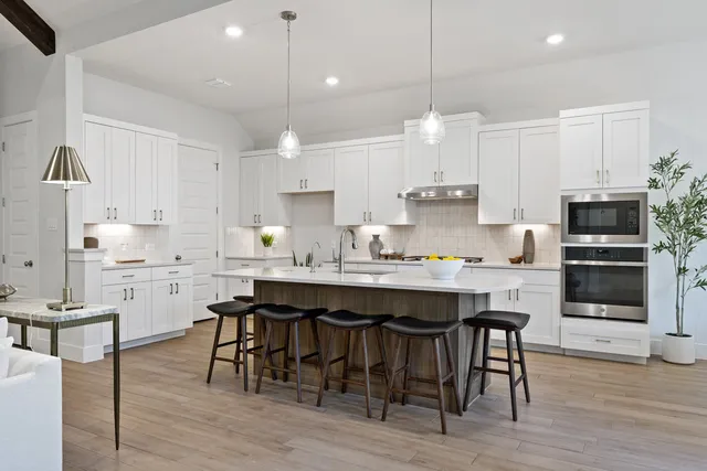 $689,000 | 18705 Hopper Lane, Austin, TX 78738