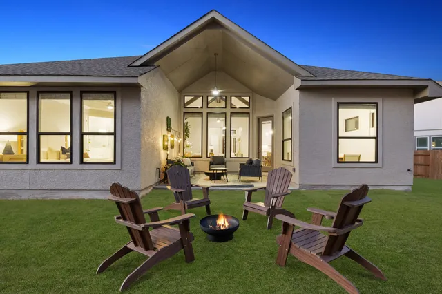 $689,000 | 18705 Hopper Lane, Austin, TX 78738