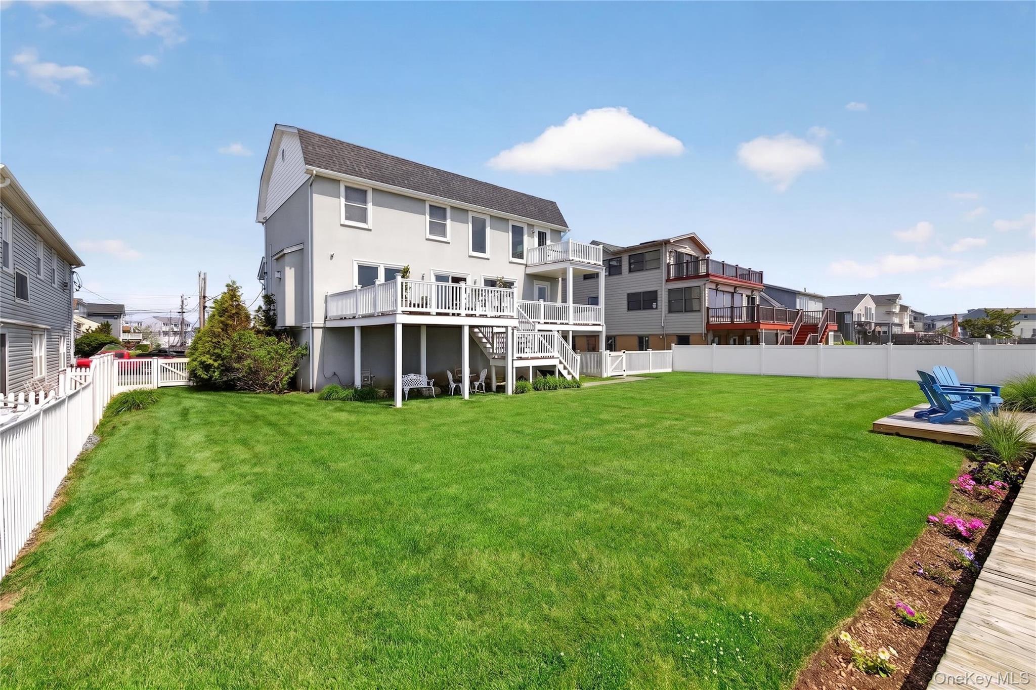 30 Milton Road Babylon, NY 11702 - Photo 30 of 36