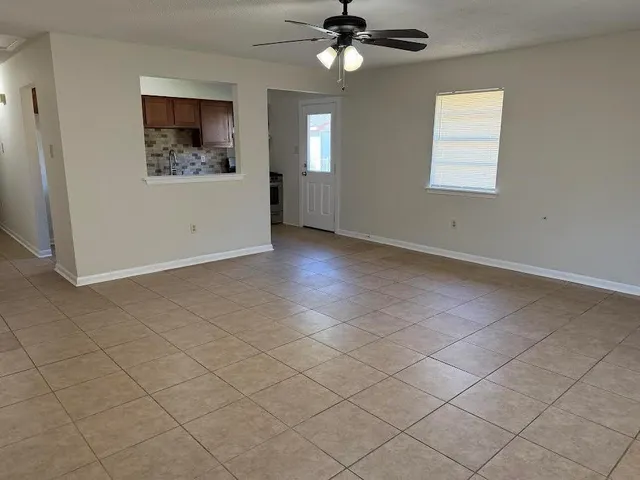 $1,250 | 104 Mu Street, Unit B, Belle Chasse, LA 70037