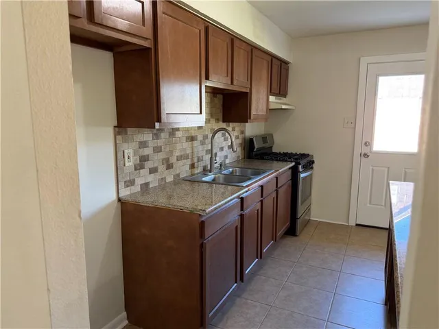 $1,250 | 104 Mu Street, Unit B, Belle Chasse, LA 70037