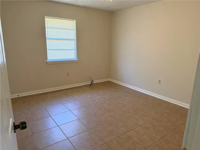 $1,250 | 104 Mu Street, Unit B, Belle Chasse, LA 70037