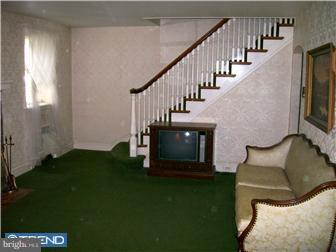 601 Ashmead Road Cheltenham, PA 19012 - Photo 2 of 8 Living Room