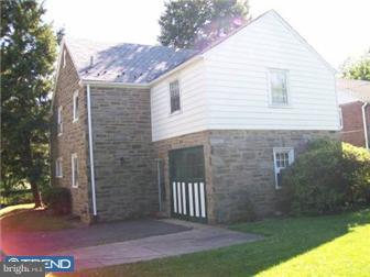 601 Ashmead Road Cheltenham, PA 19012 - Photo 5 of 8 Exterior Side