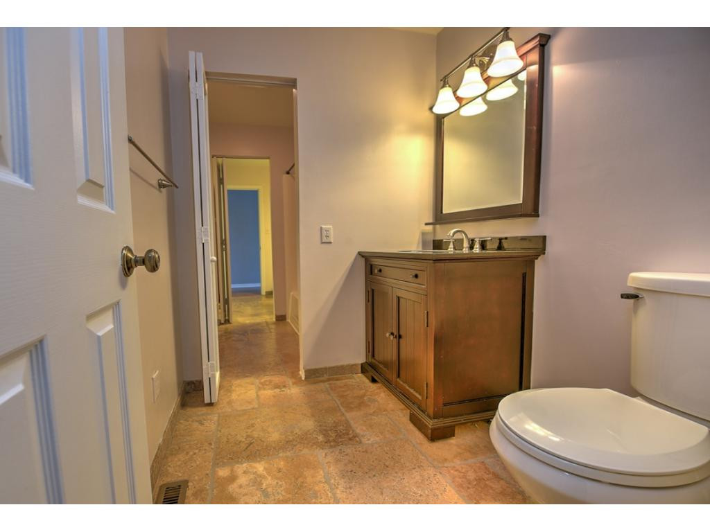 2324 Colonial View Road Kingsport, TN 37663 - Photo 21 of 36 Photo 21