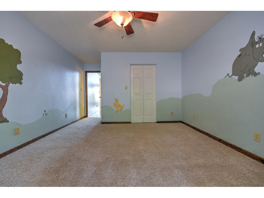 2324 Colonial View Road Kingsport, TN 37663 - Photo 23 of 36 Photo 23