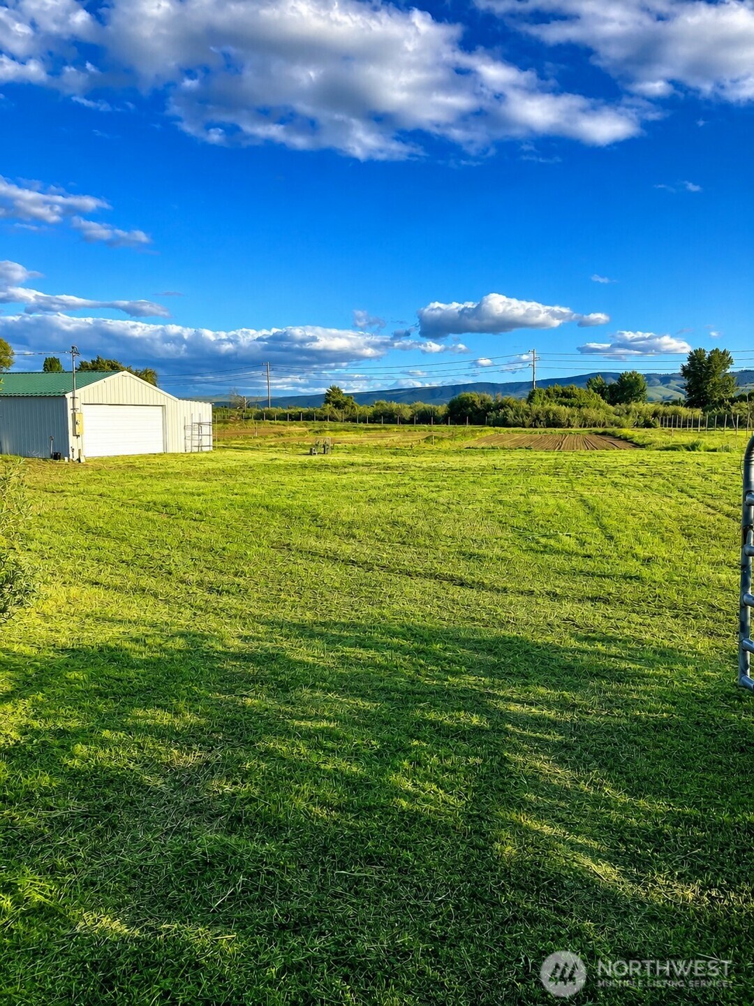 300 Wade Road Thorp, WA 98946 - Photo 3 of 14