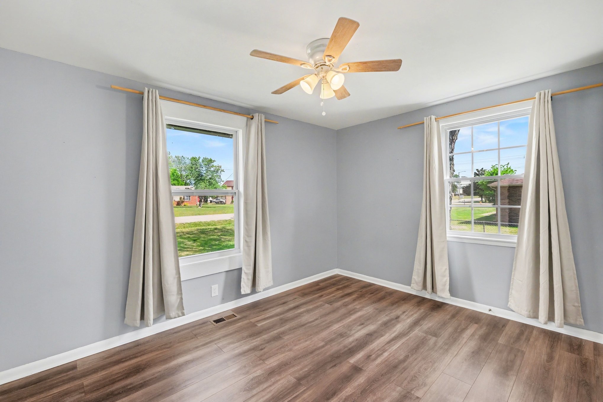 1214 Rutherford Street Murfreesboro, TN 37130 - Photo 16 of 32 Gallery Image 16
