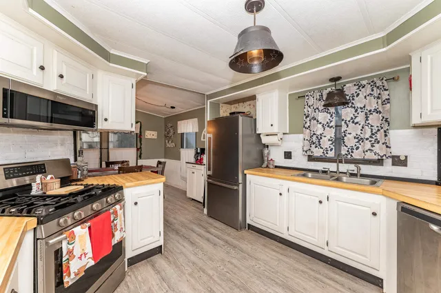 $299,999 | 206 Milton Road, Rochester, NH 03868