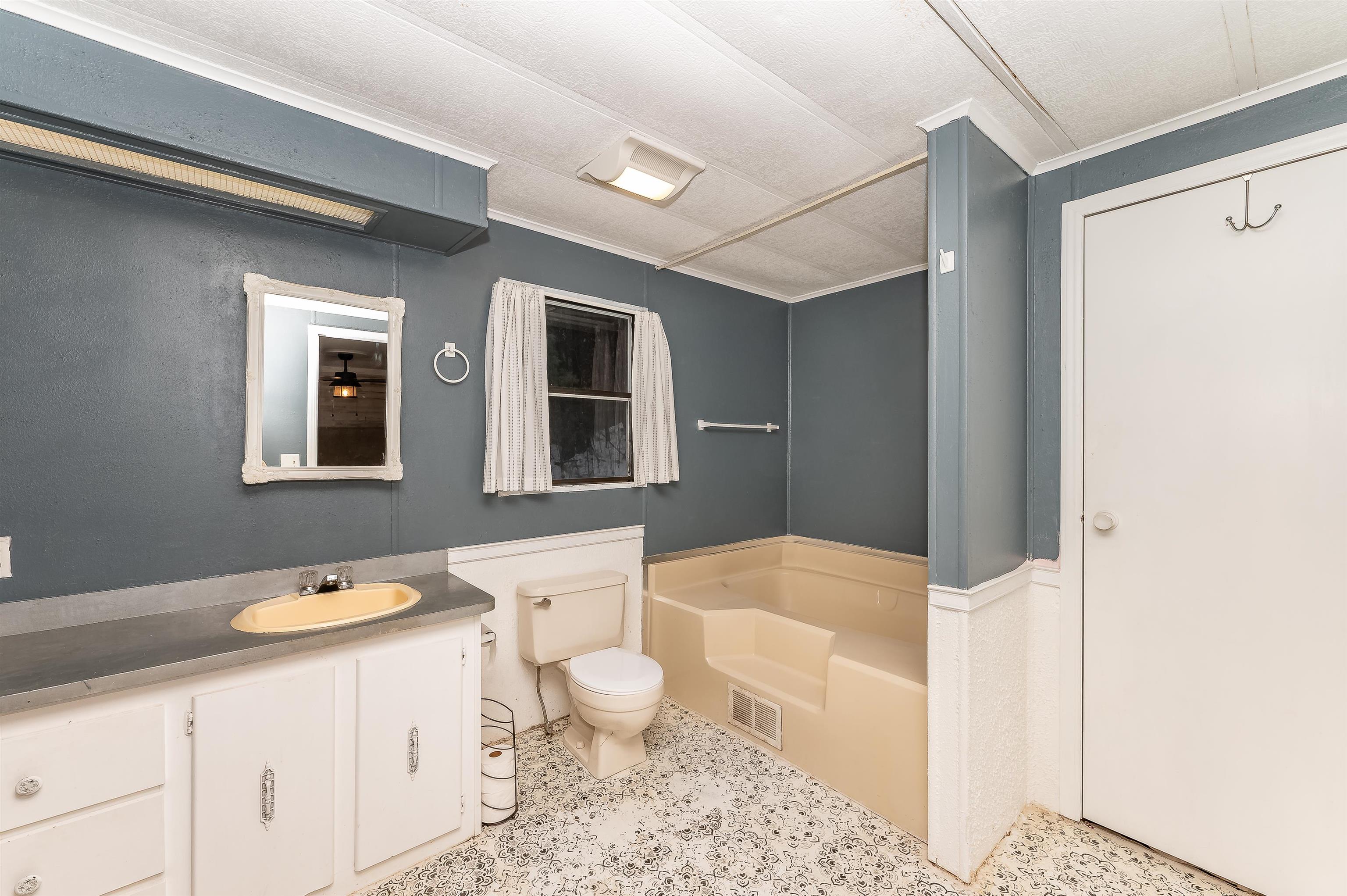 206 Milton Road Rochester, NH 03868 - Photo 17 of 26