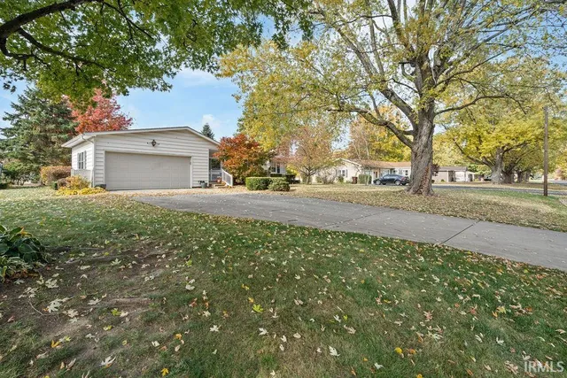 $195,000 | 611 Allen Drive, Sweetser, IN 46987