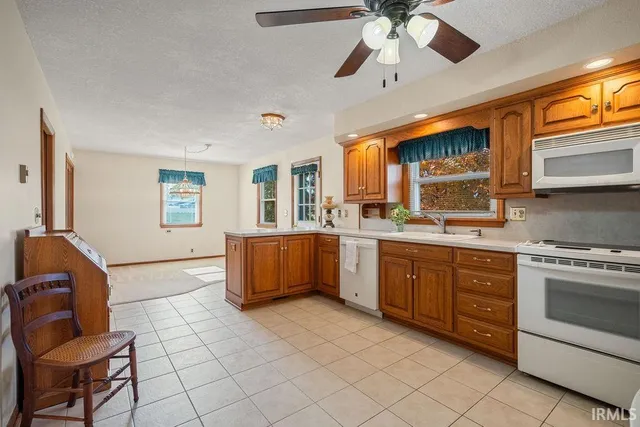 $195,000 | 611 Allen Drive, Sweetser, IN 46987