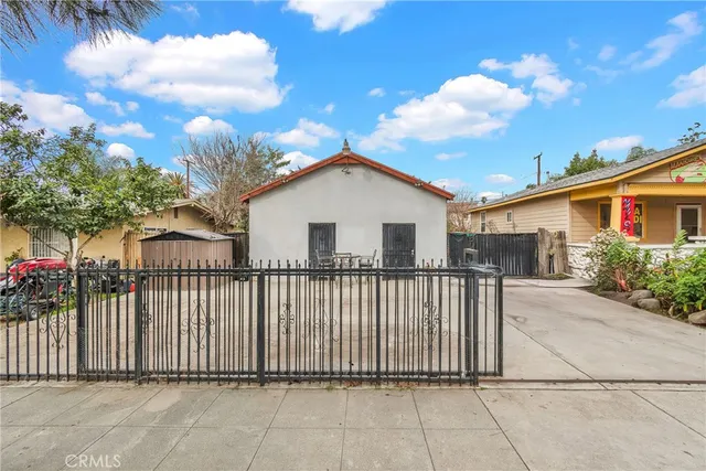 $489,000 | 1151 West Mission Boulevard, Pomona, CA 91766
