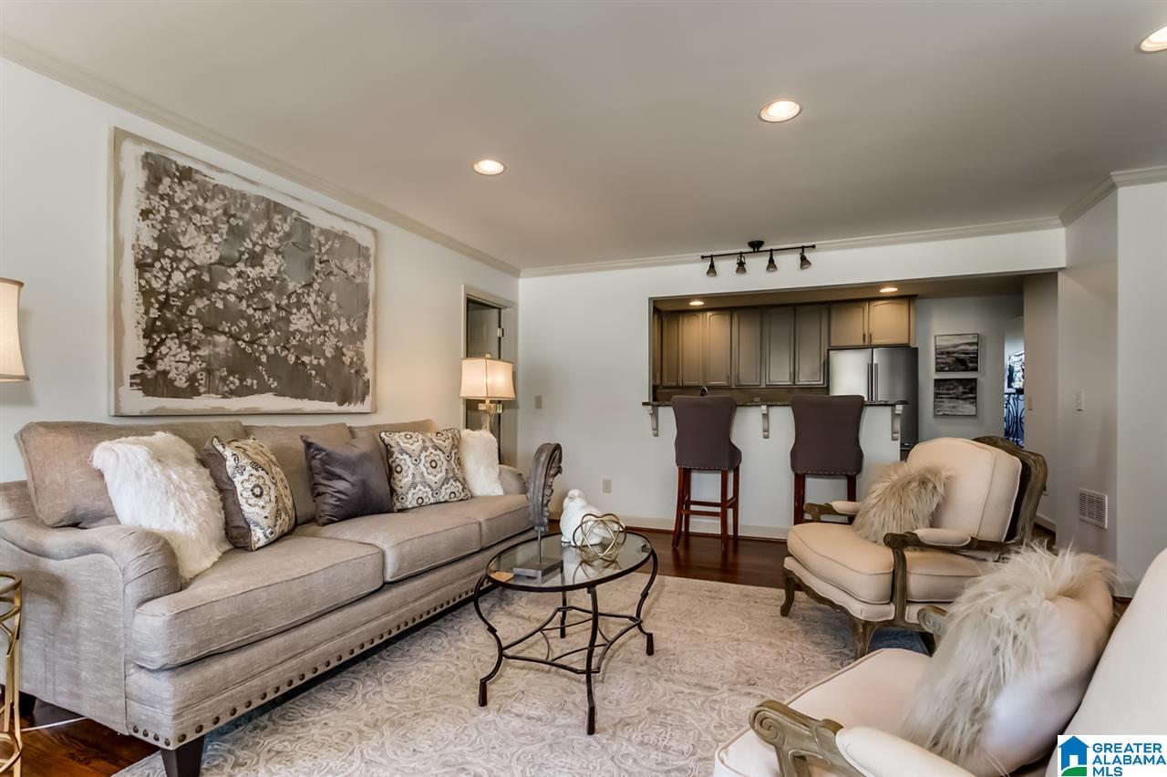 4401 Dolly Ridge Circle Birmingham, AL 35243 - Photo 14 of 48