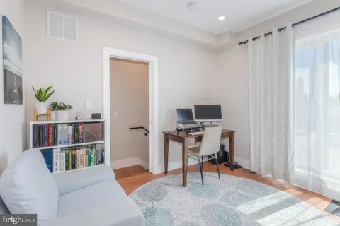 $699,000 | 1444 Harvard Street Northwest, Unit 302, Washington, DC 20009