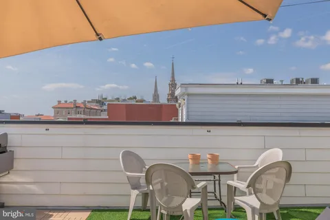 $699,000 | 1444 Harvard Street Northwest, Unit 302, Washington, DC 20009