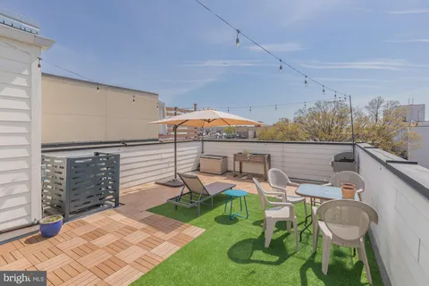 $699,000 | 1444 Harvard Street Northwest, Unit 302, Washington, DC 20009