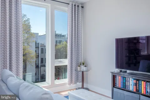 $699,000 | 1444 Harvard Street Northwest, Unit 302, Washington, DC 20009