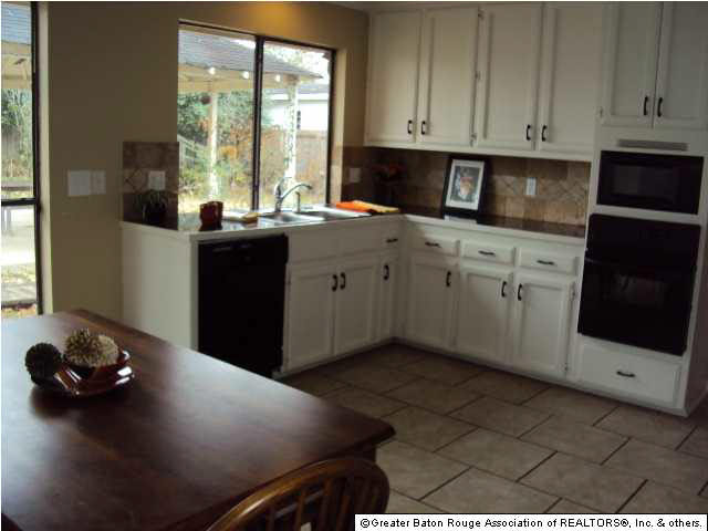 13411 Ridgeview Drive Baton Rouge, LA 70817 - Photo 4 of 10 Gallery Image 4