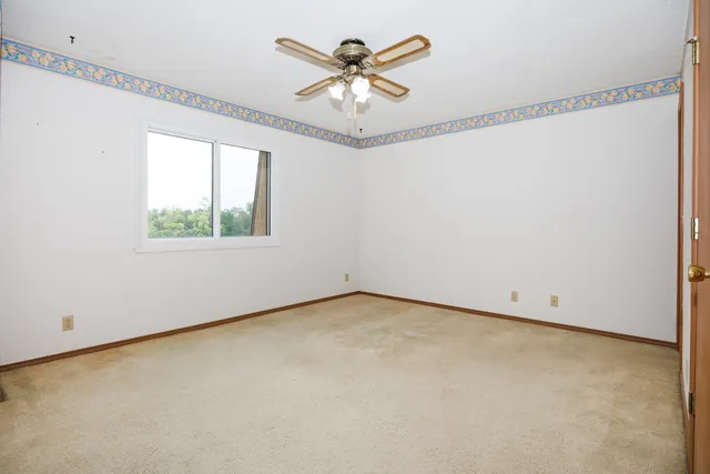 $109,900 | 1010 Arlene Court, Unit 15, Bloomington, IL 61701