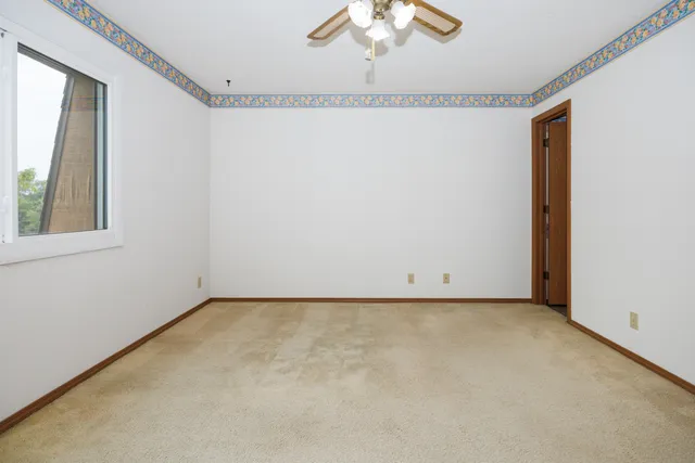 $109,900 | 1010 Arlene Court, Unit 15, Bloomington, IL 61701