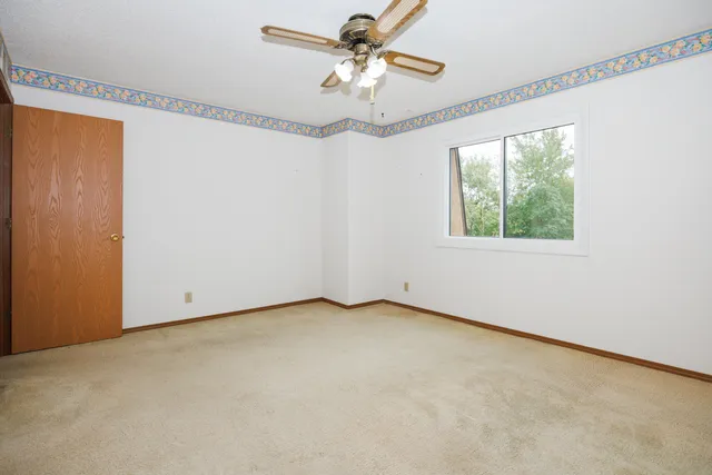 $109,900 | 1010 Arlene Court, Unit 15, Bloomington, IL 61701