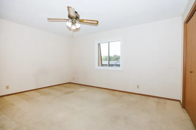 $109,900 | 1010 Arlene Court, Unit 15, Bloomington, IL 61701