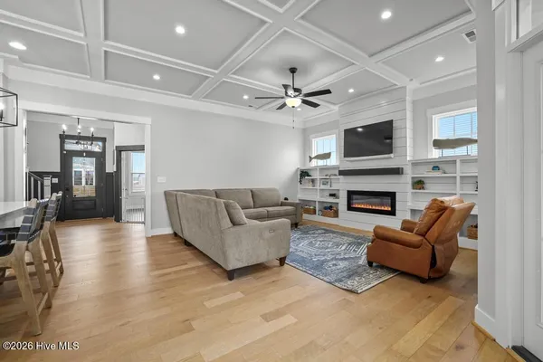 $869,900 | 211 Moorland Way, Moyock, NC 27958