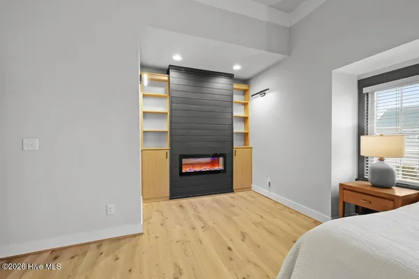 $869,900 | 211 Moorland Way, Moyock, NC 27958