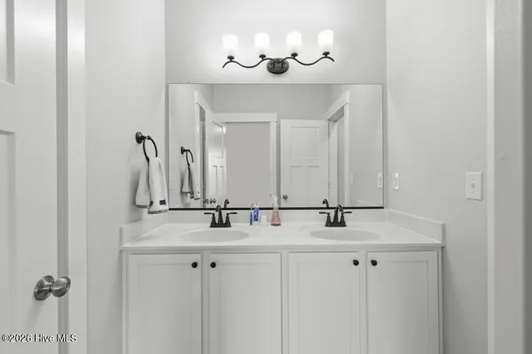 $869,900 | 211 Moorland Way, Moyock, NC 27958