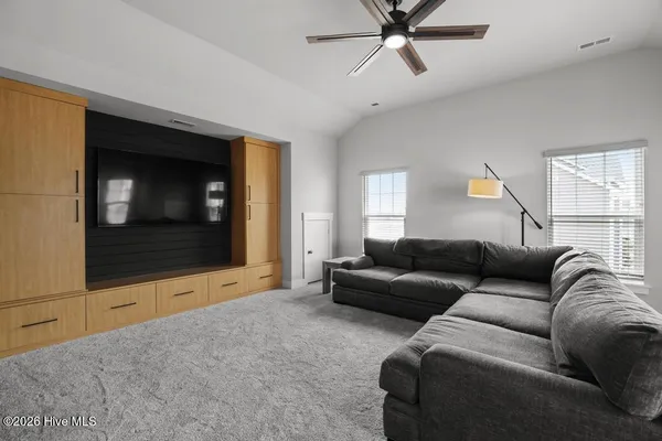 $869,900 | 211 Moorland Way, Moyock, NC 27958