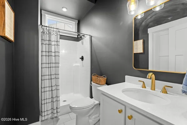 $869,900 | 211 Moorland Way, Moyock, NC 27958